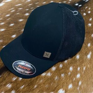 L-XL Hurley Flex Fit Hate Black